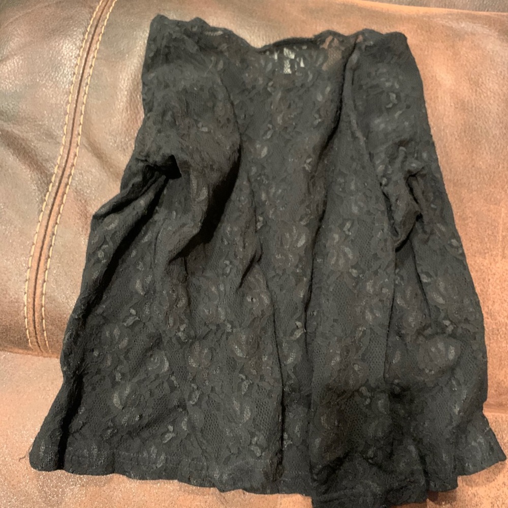 Lace top - Picture 3 of 3